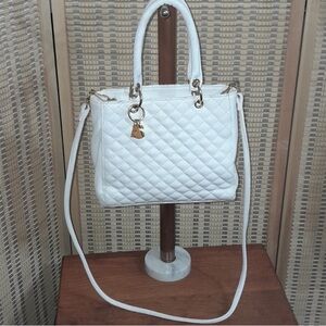 Maria cabreros white puffer purse